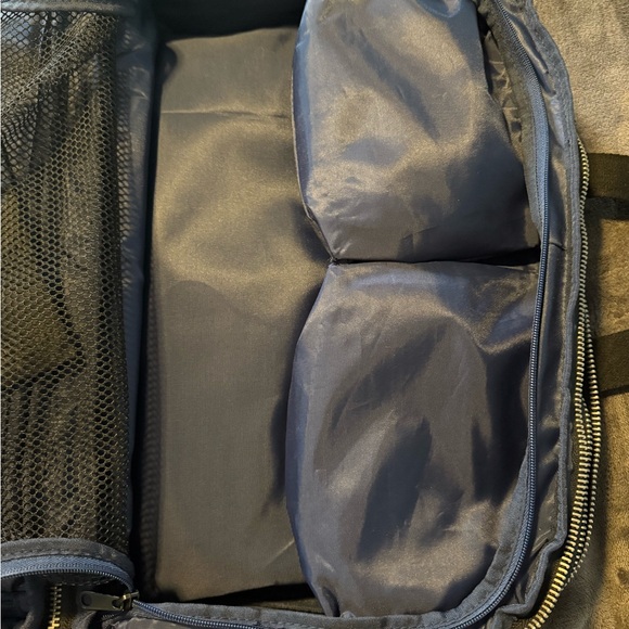 Nomad Lane Nylon and leather travel bag - Picture 7 of 9